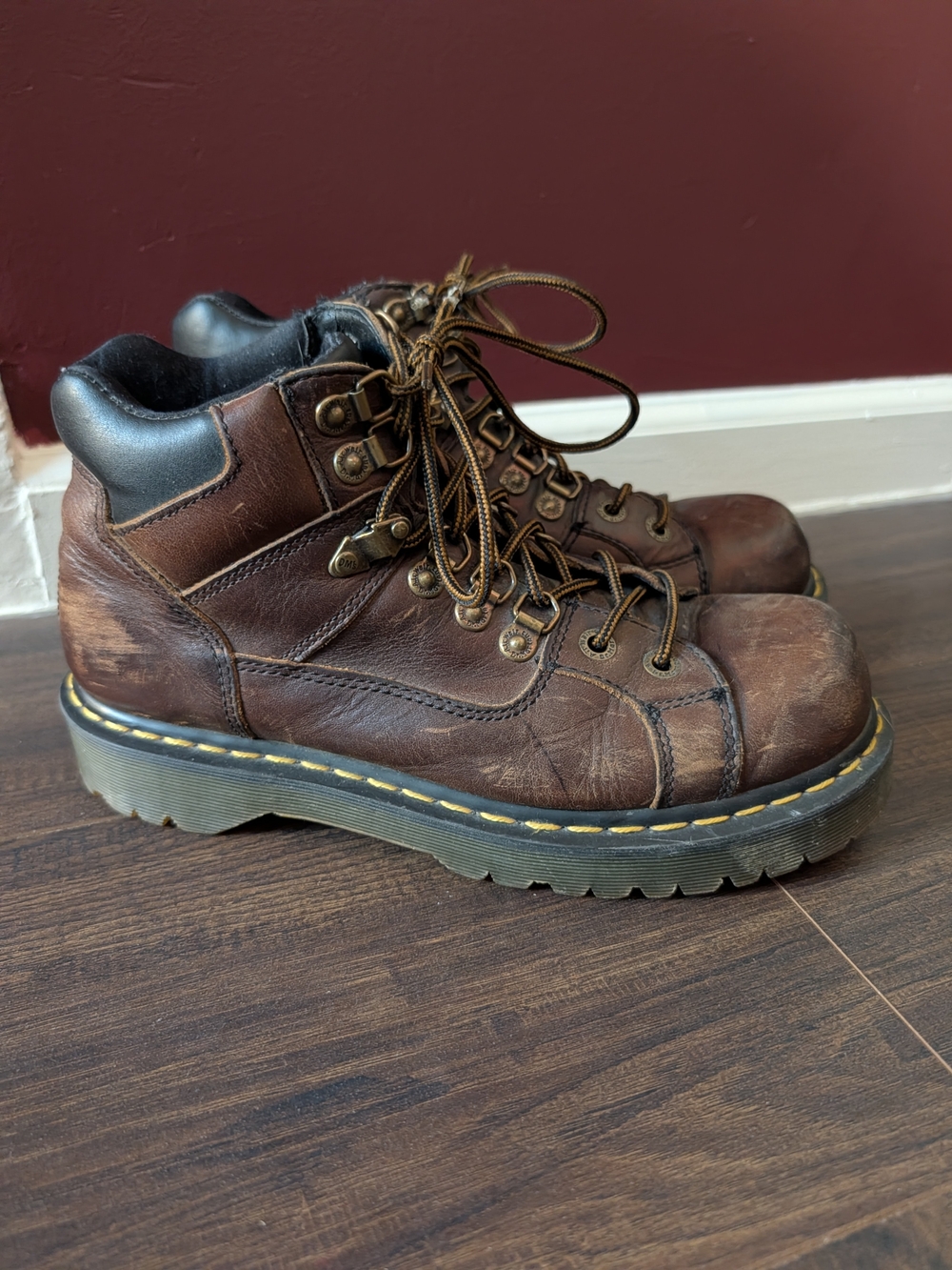 Doc Dr. Martens Men's Brown Leather Lace-Up Work Hiking Combat Boots Mens 9